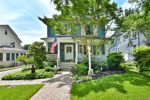 328 38th Rd, Little Neck, NY, 11363-1320 | Card Image
