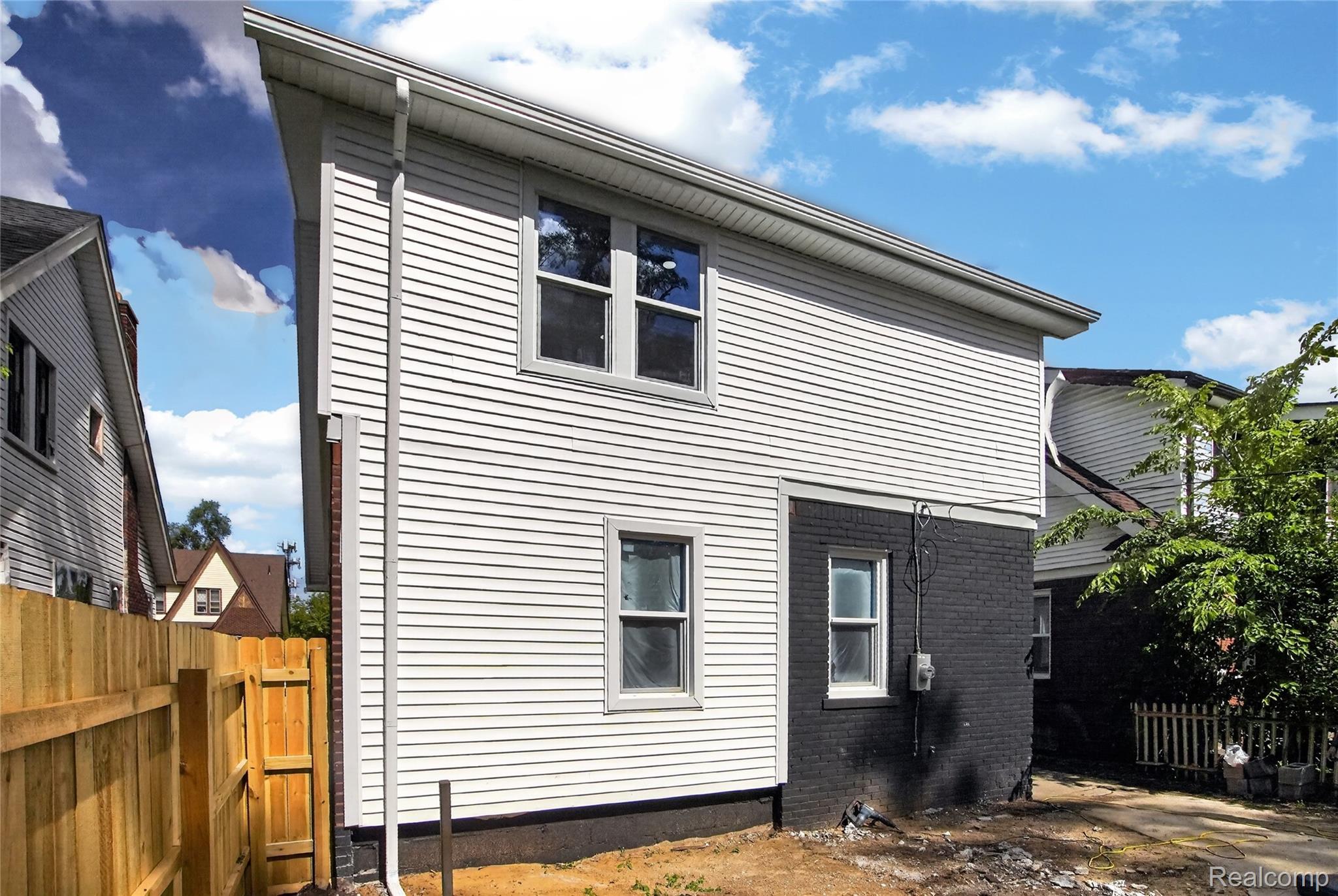 Residential in Detroit 5