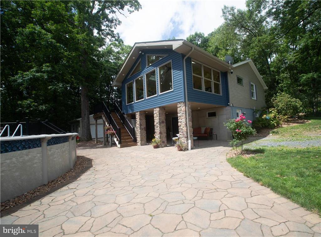 National Park Rd, Bangor, PA 18013