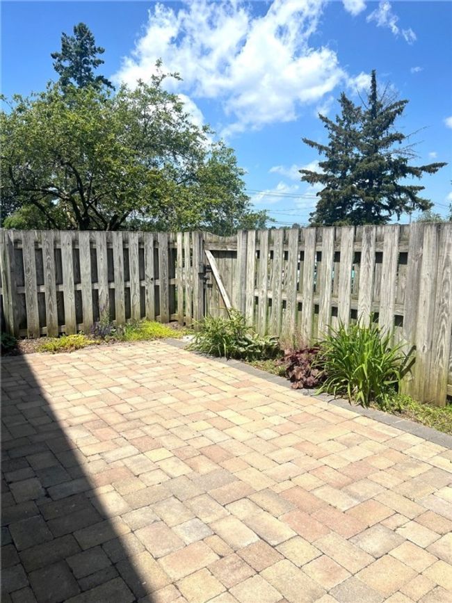 63 Springwood Dr, Townhouse with 2 bedrooms, 2 bathrooms and null parking in Webster NY | Image 17
