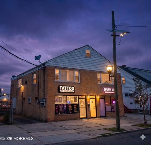 847 Hamilton St, Somerset, NJ, 08873-3106 | Card Image