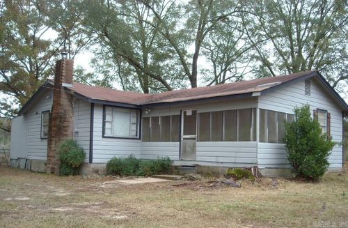 715 Oakland Rd, Strong, AR, 71765-9547 | Card Image