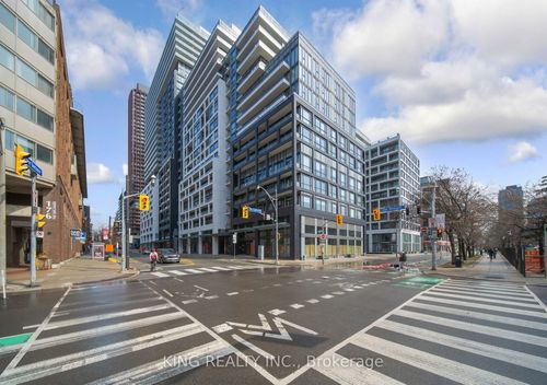233-121 Lower Sherbourne Street S, Toronto, ON, M5A1E7 | Card Image