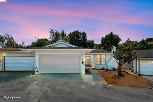 1072 View Dr, Richmond, CA, 94803-1250 | Card Image