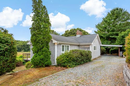 107 Abbey Gate Rd, Cotuit, MA, 02635-3048 | Card Image