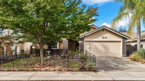 417 Mid Pines Way, Modesto, CA, 95354-3381 | Card Image