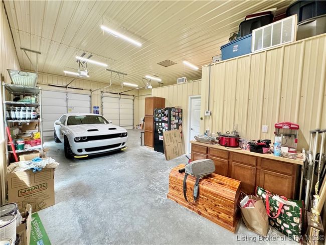 2 Car Garage | Image 22