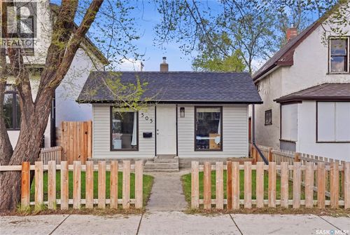 505 Av F S, Saskatoon, SK, S7M1T6 | Card Image