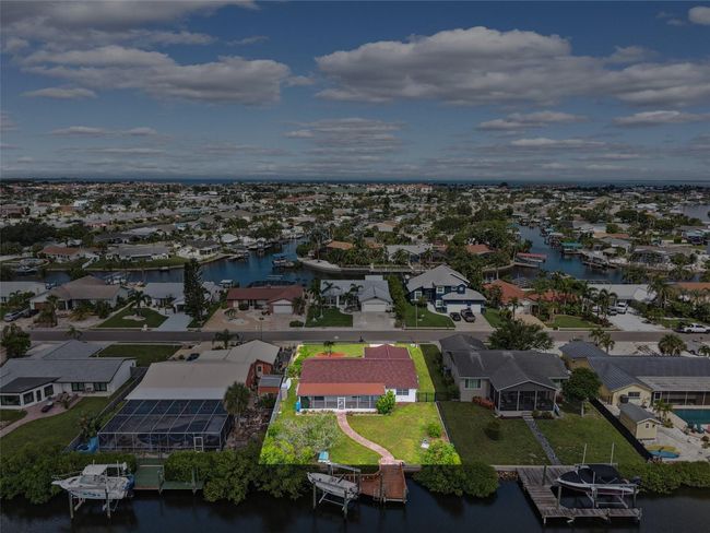 6521 Bimini Ct, House other with 3 bedrooms, 2 bathrooms and null parking in APOLLO BEACH FL | Image 55
