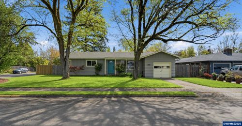 1745 Nw 14th St, Corvallis, OR, 97330-2029 | Card Image