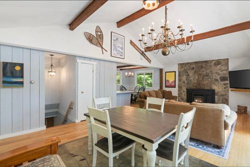 35 Strattonwald Rd, Winhall, VT, 05340-4410 | Card Image