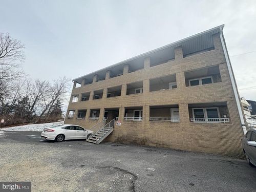 1-1056 Dual Pl, HAGERSTOWN, MD, 21740-5930 | Card Image