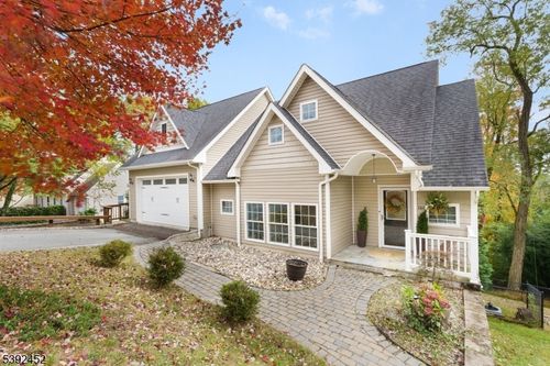 101 Highland Trl, Denville, NJ, 07834-2011 | Card Image