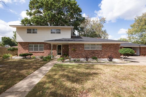 1215 Sky Ln, Miami, OK, 74354-3841 | Card Image