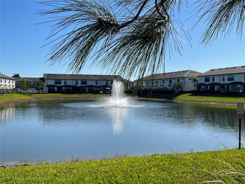 4441 Appleton Cir E, Oakland Park, FL, 33309-1004 | Card Image