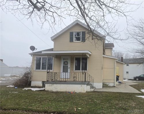 340 Park Ave, Lockport, NY, 14094-2617 | Card Image