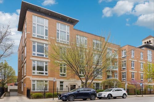 3s-4150 N Sheridan Rd, Chicago, IL, 60613-5227 | Card Image