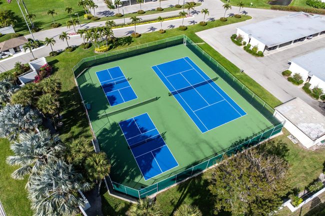 APT-205 - 19800 Sandpointe Bay Dr, Condo with 2 bedrooms, 3 bathrooms and null parking in Tequesta FL | Image 31