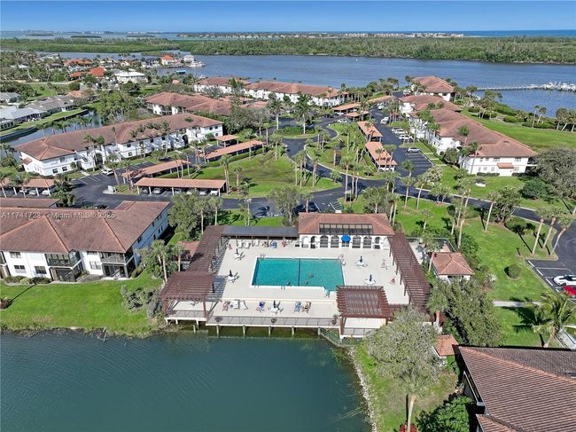APT-9 - 6041 Se Landing Way, Condo with 3 bedrooms, 2 bathrooms and null parking in Stuart FL | Image 45
