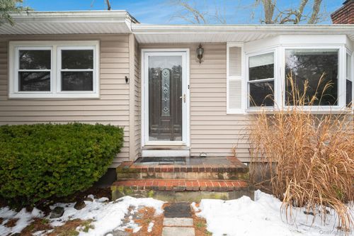 1447 N Ocean Ave, Medford, NY, 11763-3542 | Card Image