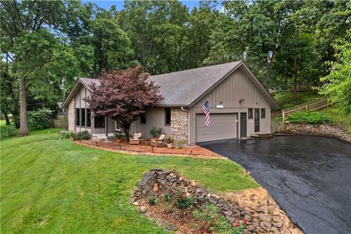 1012 S Wyckford St, Olathe, KS, 66061-5143 | Card Image