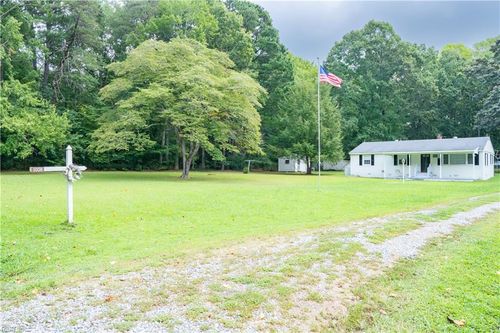 1008 Mill Creek Rd, Wake, VA, 23176-2194 | Card Image