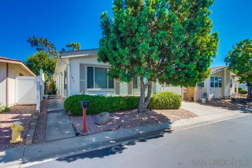 1810 Lynx Gln, Escondido, CA, 92026-3330 | Card Image
