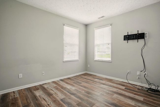 6214 Brickside Dr, Condo with 2 bedrooms, 2 bathrooms and null parking in New Albany OH | Image 22