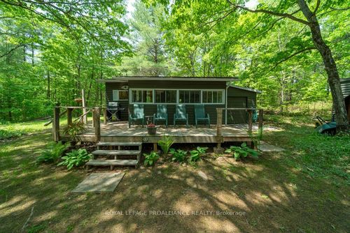 633 Jacques Bay Rd, Addington Highlands, ON, K0H1L0 | Card Image