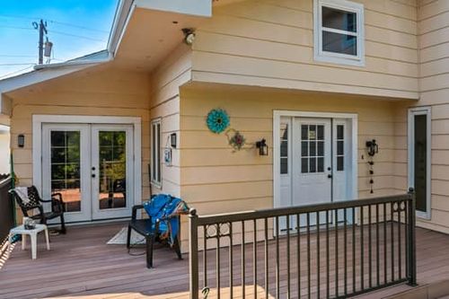 2118 1st Ave S, Great Falls, MT, 59401-3903 | Card Image