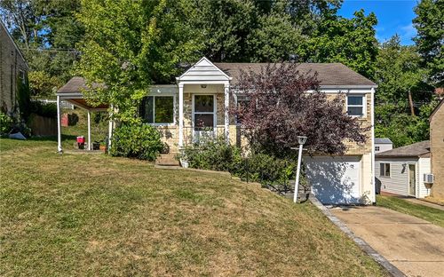 1047 Hastie Rd, Castle Shannon, PA, 15234-1117 | Card Image