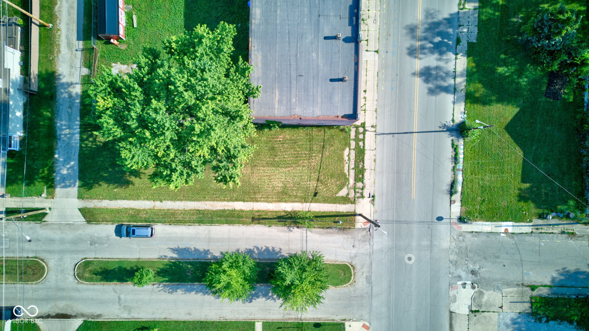 Land in Indianapolis