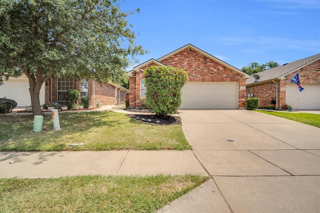 Melanie Dr, Fort Worth, TX 76131