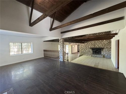 28869 Paradise Rd, Castaic, CA, 91384 | Card Image