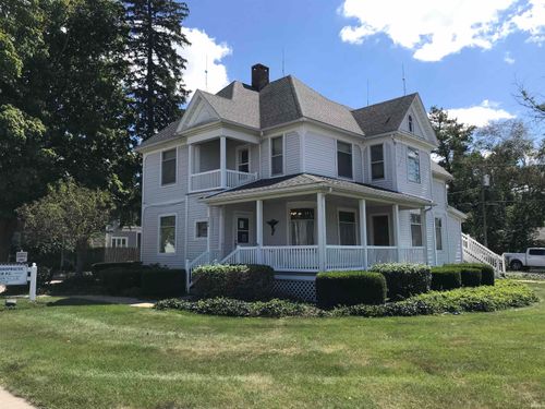 204 E Plymouth St, Bremen, IN, 46506-1238 | Card Image