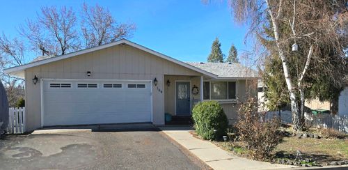 164 Peach St, Klamath Falls, OR, 97601-6426 | Card Image