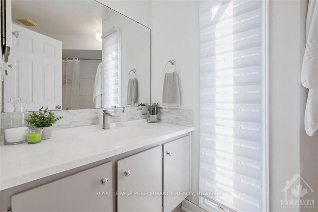42 Compata Way, Condo with 3 bedrooms, 0 bathrooms and null parking in Gloucester ON | Image 24