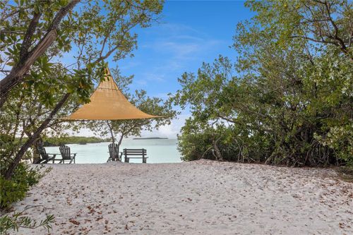 4 Meridian Ave, Key Largo, FL, 33037-2017 | Card Image