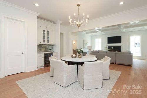 3119 Knowlton Ln, Charlotte, NC, 28205-3189 | Card Image