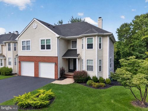 2 Shackamaxon Ter, Annandale, NJ, 08801-3212 | Card Image