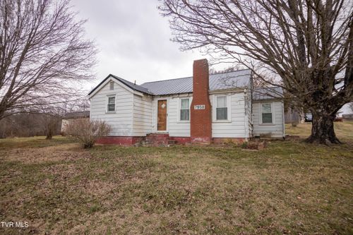 7958 Blue Springs Pkwy, Mosheim, TN, 37818-3731 | Card Image