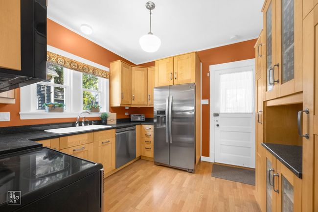 3231 Wesley Ave, House other with 4 bedrooms, 2 bathrooms and 2 parking in Berwyn IL | Image 9