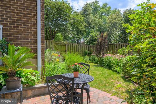 500 S Henry St, ALEXANDRIA, VA, 22314-3920 | Card Image