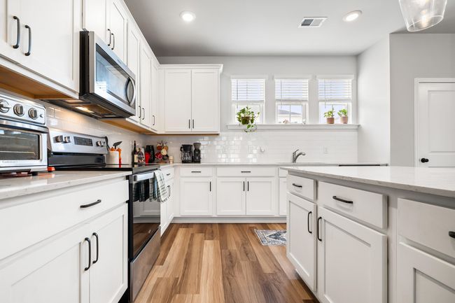 582 McLernon Trace-Kitchen-7 | Image 8
