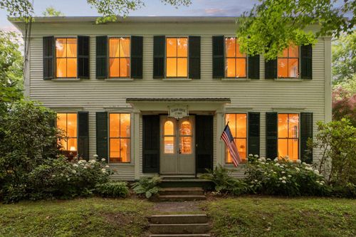 52 School St, Haverhill, NH, 03765-5437 | Card Image