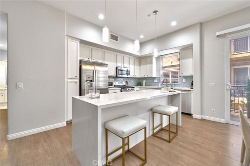 1139 Elfstrom Dr, Fullerton, CA, 92833-5611 | Card Image