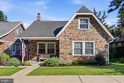 124 Price St, WEST CHESTER, PA, 19382-3525 | Card Image