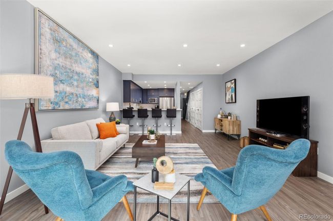 APT-5 - 1512 Larimer St, Condo with 3 bedrooms, 3 bathrooms and 2 parking in Denver CO | Image 8