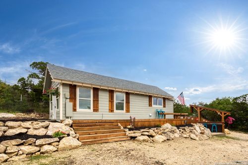 497 Remington Rd, Spring Branch, TX, 78070-4234 | Card Image