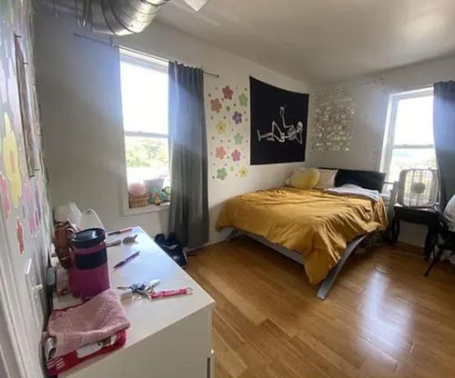 23 E Clinton St, Binghamton, NY, 13901-2799 | Card Image